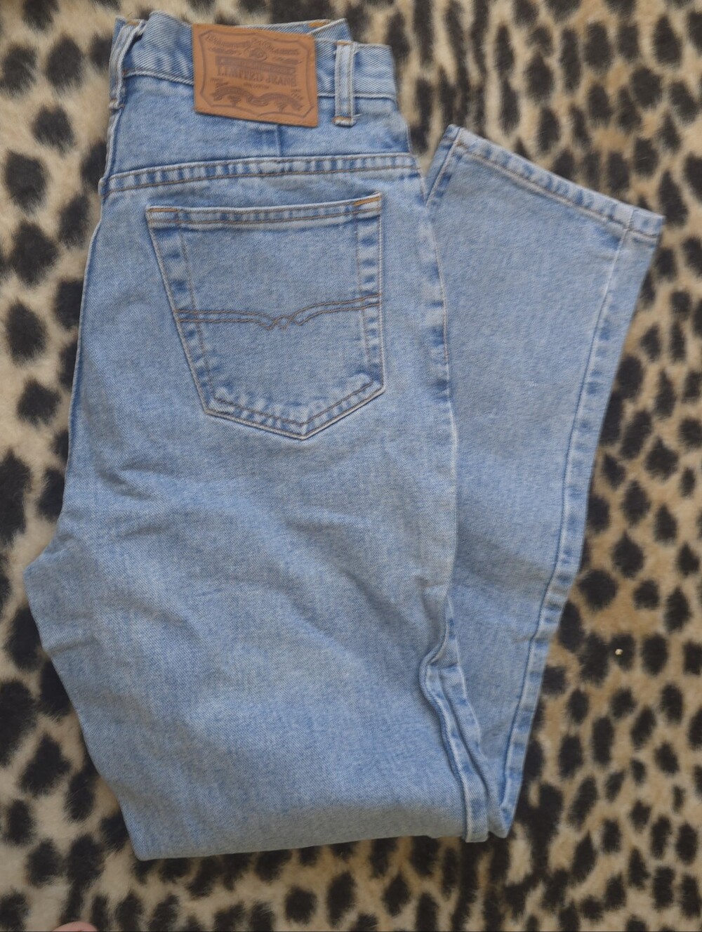 Limited Jeans 90s Vintage Women's Denim Jeans - Classic Straight Fit